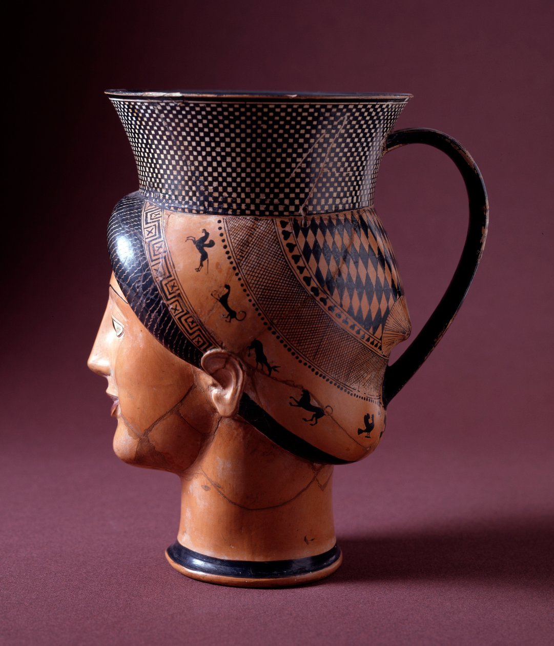 Etruská civilizace: hliněná váza od Etruscan