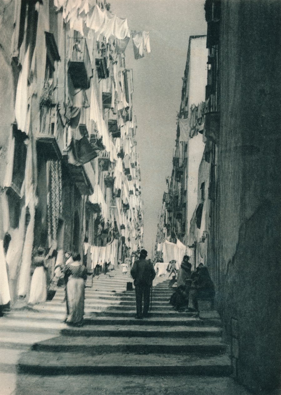 Ulice na předměstí, Neapol, Itálie, 1927 od Eugen Poppel