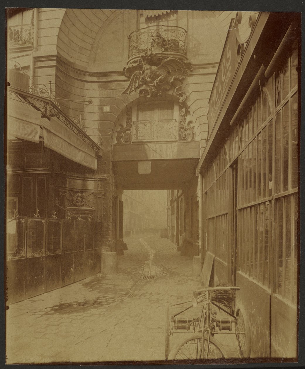 Dračí brána od Eugène Atget