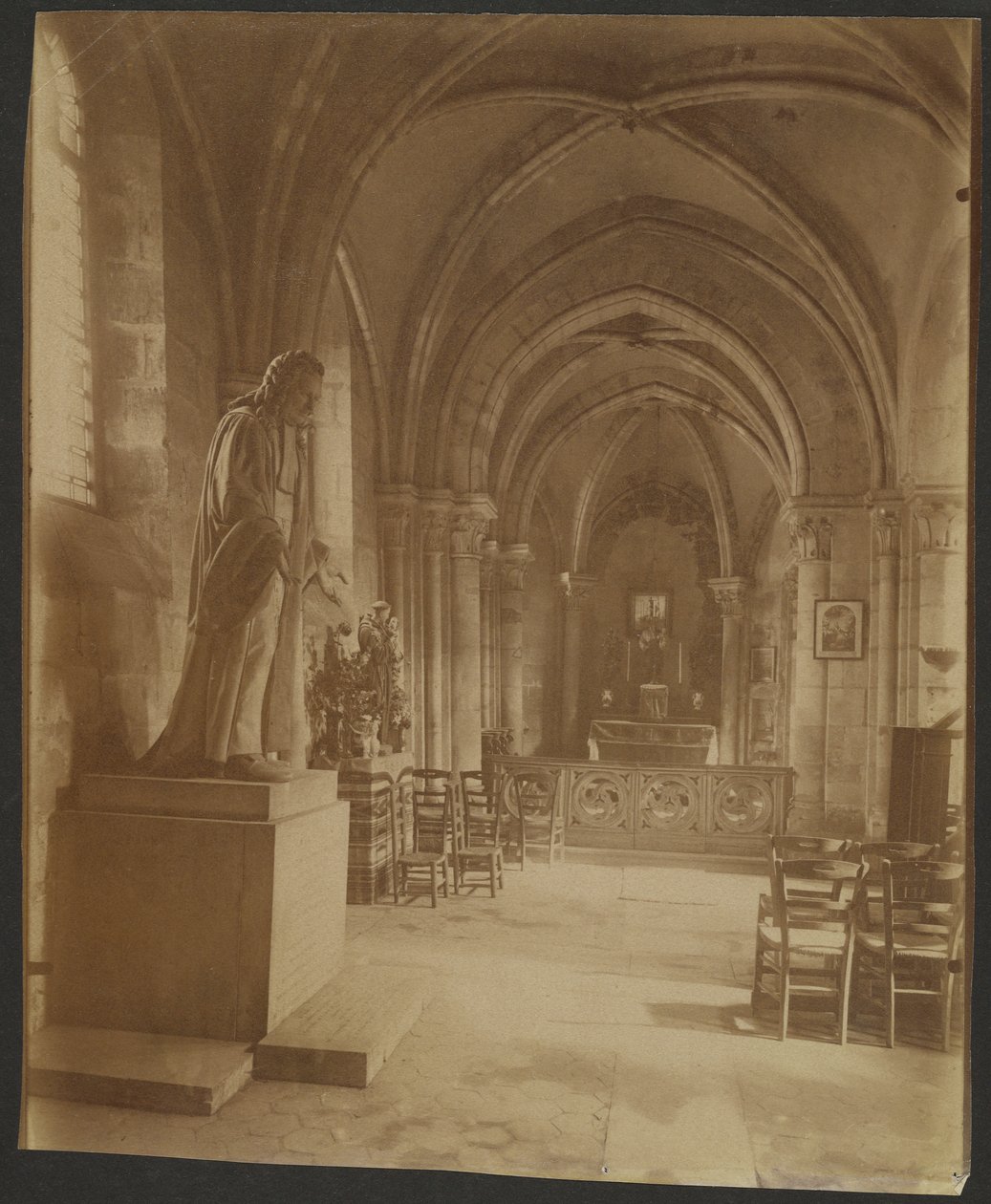 Saint Julien le Pauvre od Eugène Atget