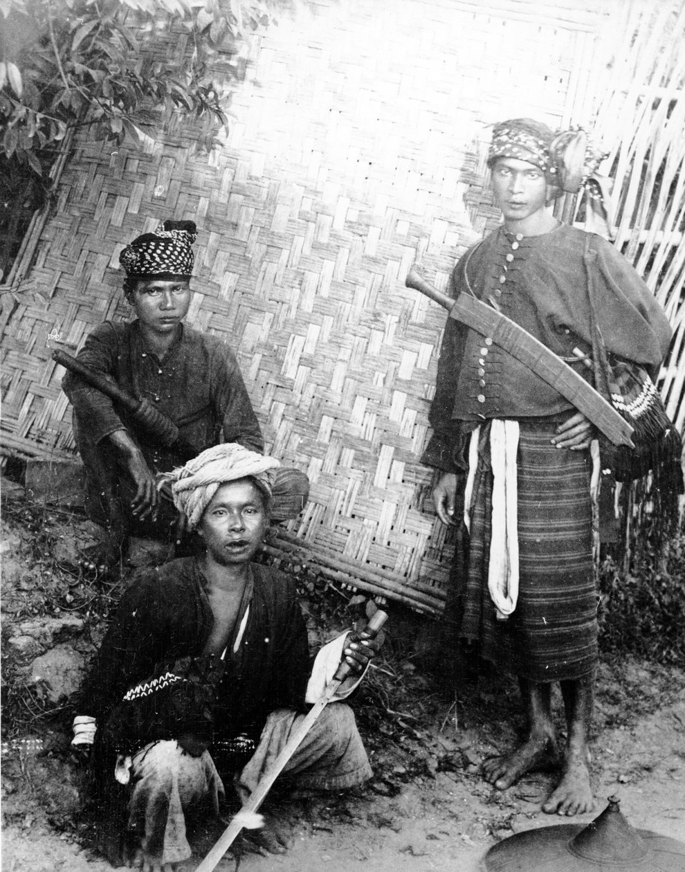Kačjinští válečníci, kolem 1898-91 od Felice Beato