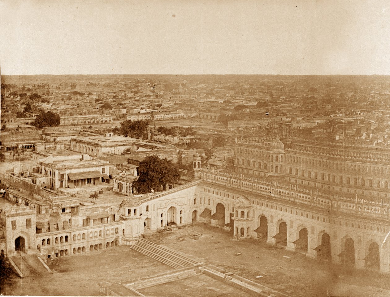 Panorama MachiBoran, Lucknow od Felice Beato