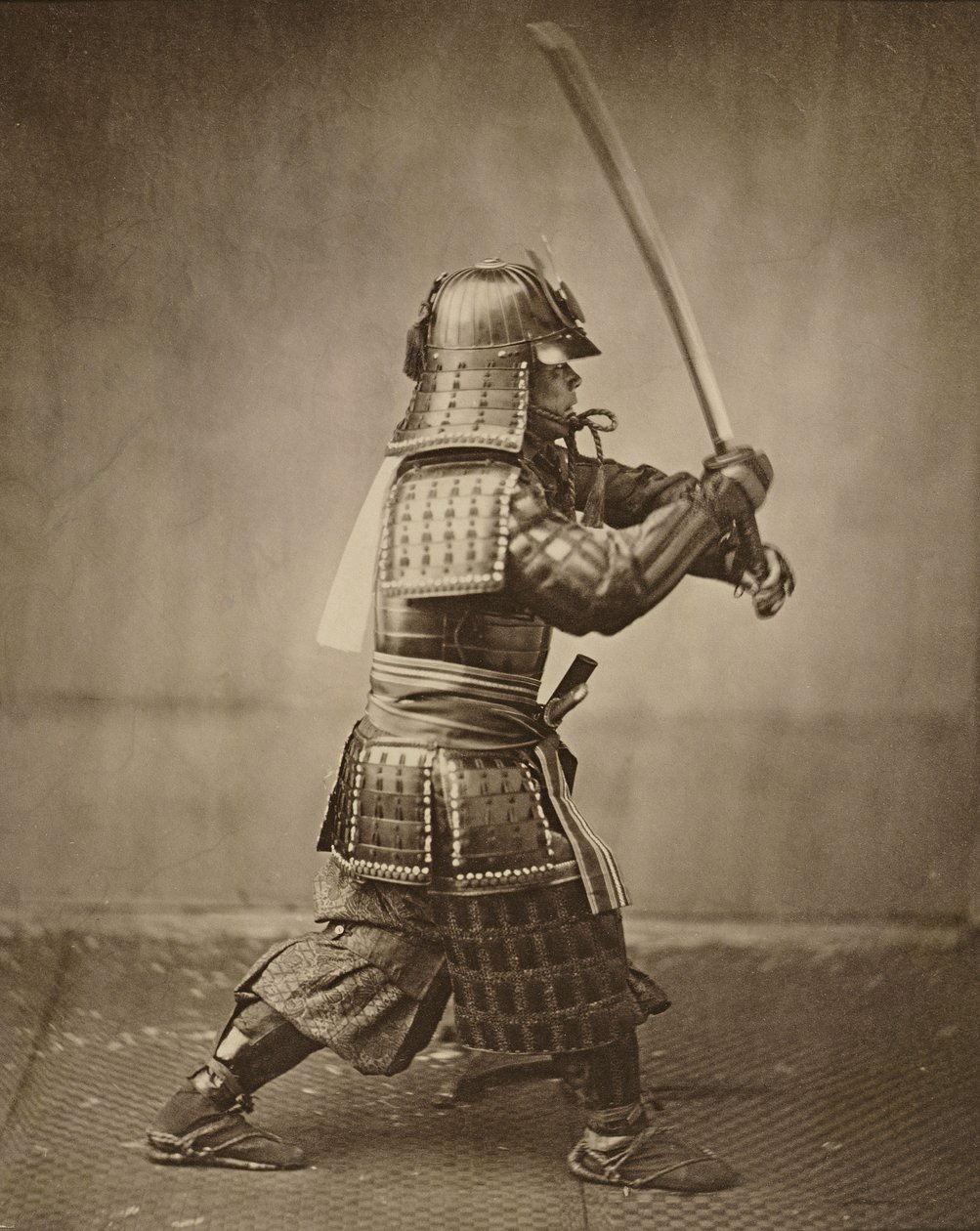 Samuraj se zdviženým mečem, cca 1860 (albumenový tisk) od Felice Beato
