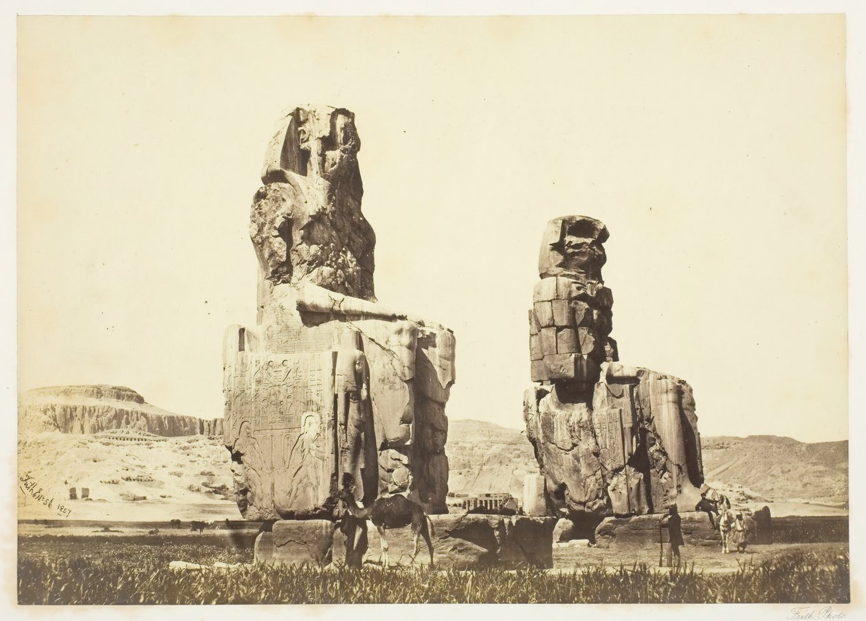 Sochy Memnona, 1857, vytištěno 1862. od Francis Frith