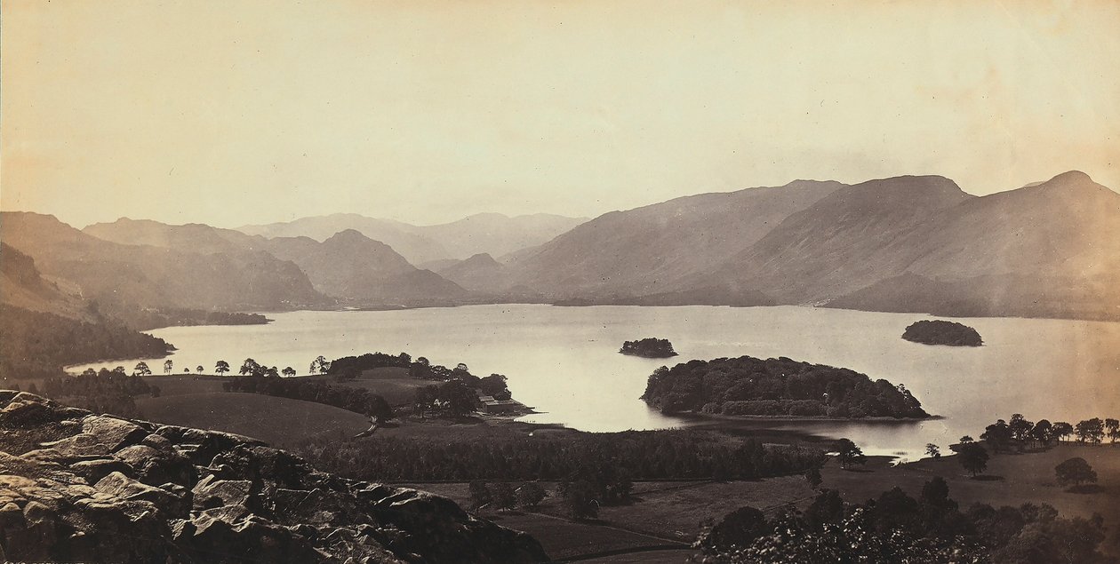Jezero poblíž Derwentwater ve Velké Británii. od Francis Frith