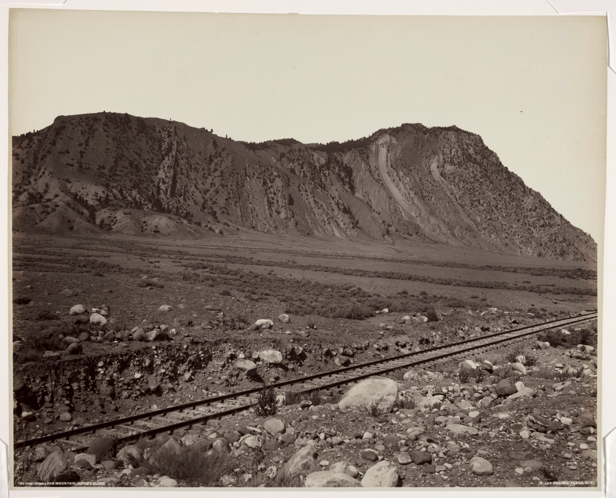Cinabar Mountain, Devil Slide, 80. léta 19. století. od Frank Jay Haynes