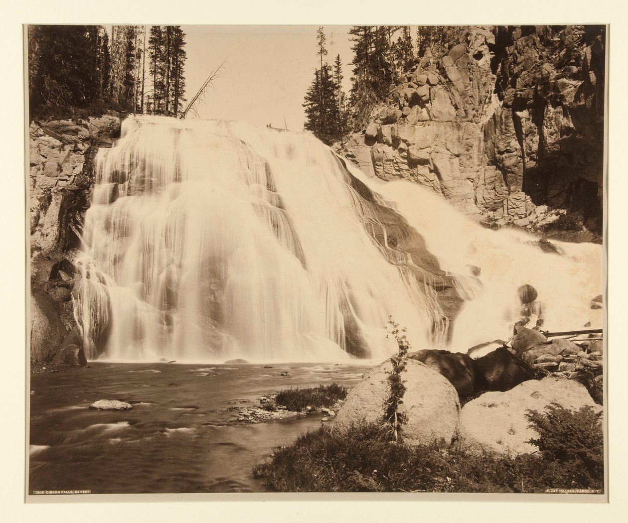 Gibbon Falls, 84 stop od Frank Jay Haynes