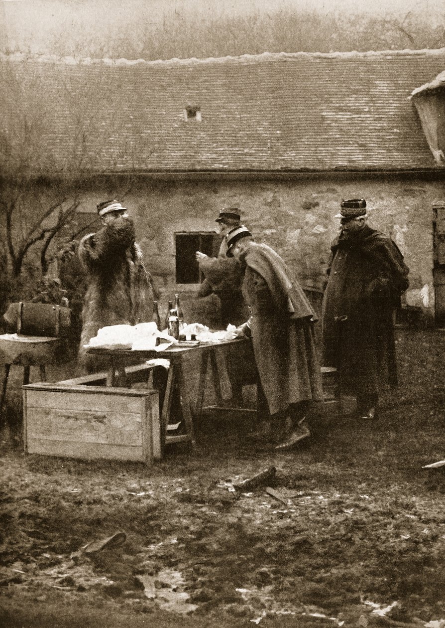 Rychlá snídaně u cesty s generálem Joffrem, G.C.B., vpředu (sépiová fotografie) od French Photographer