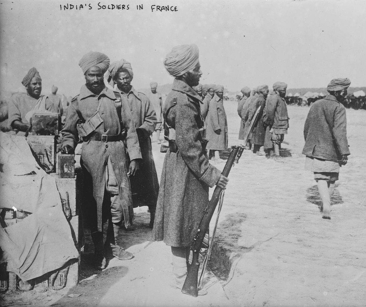 Indičtí vojáci ve Francii, 1914-1915 od French Photographer
