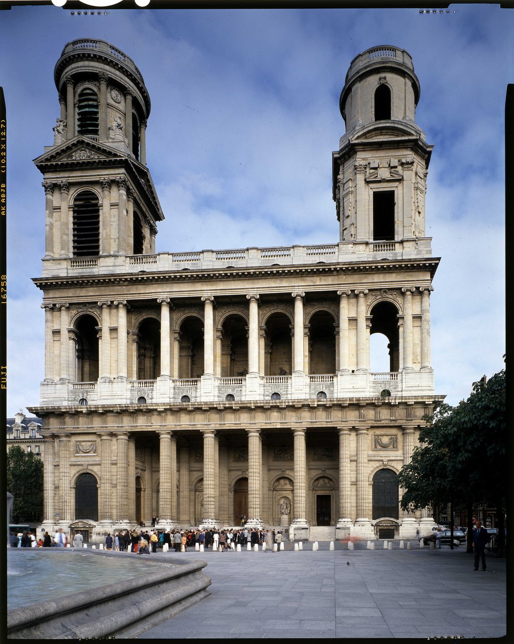 Kostel Saint Sulpice v Paříži. od French School