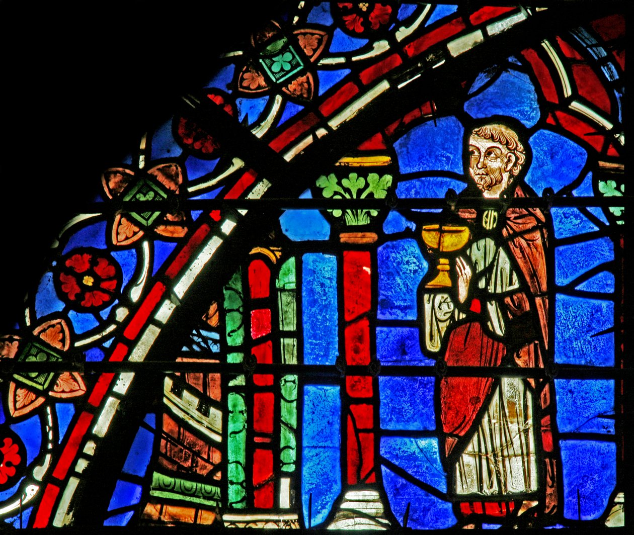 Okno St Cheron: kněz s kalichem (w15) od French School