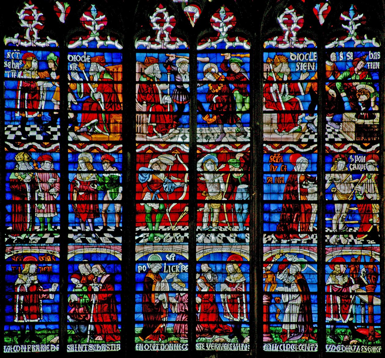 Okno w233 zobrazující okno St Sebastian od French School