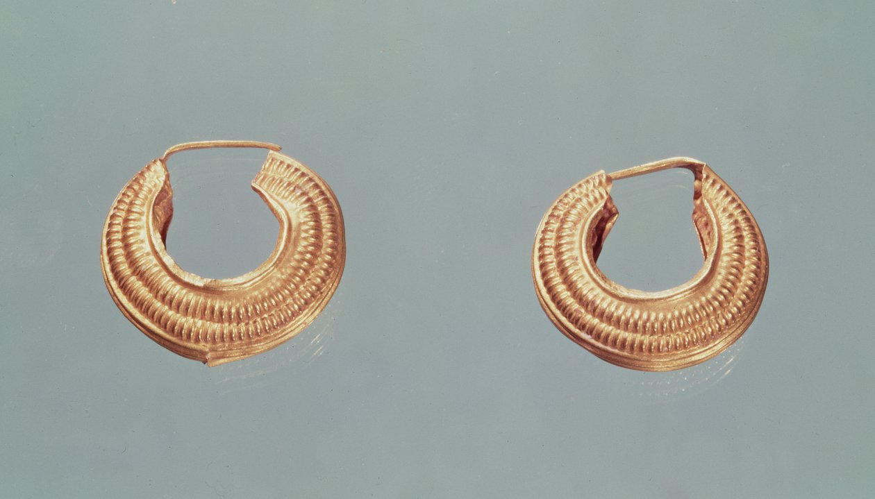 Pár náušnic, ze Saint-Jean-de-Tourbe, Tene I, cca 475-0 př. n. l. (zlato) od Gaulish