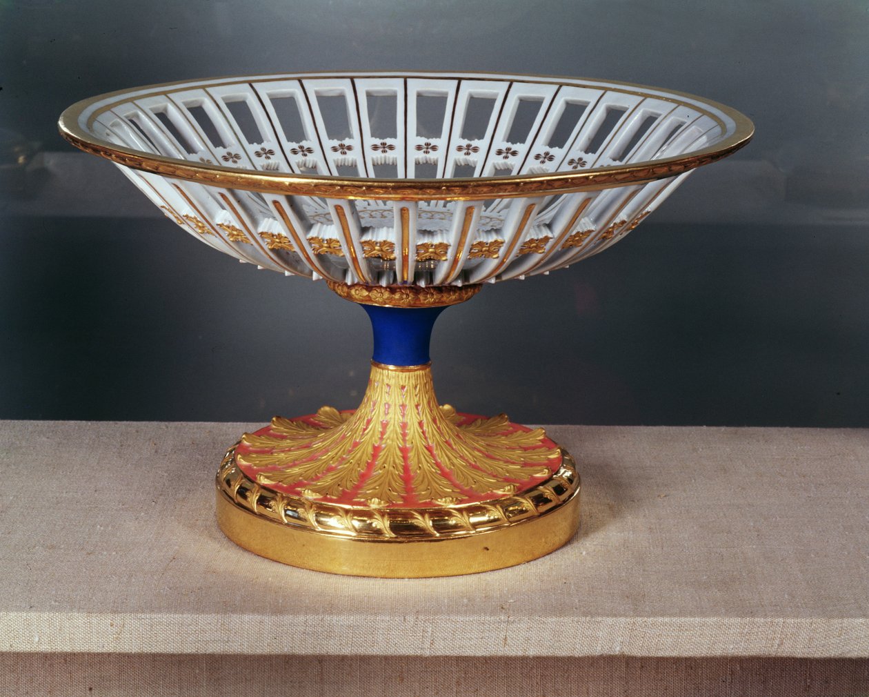 Míšeňský komport, 1818 (porcelán) od Georg Friedrich Kersting