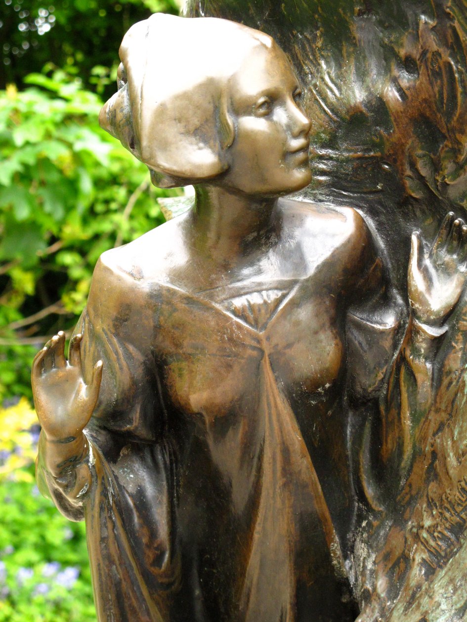 Víla, detail ze sochy Petra Pana, 1912 (bronz) od George James Frampton