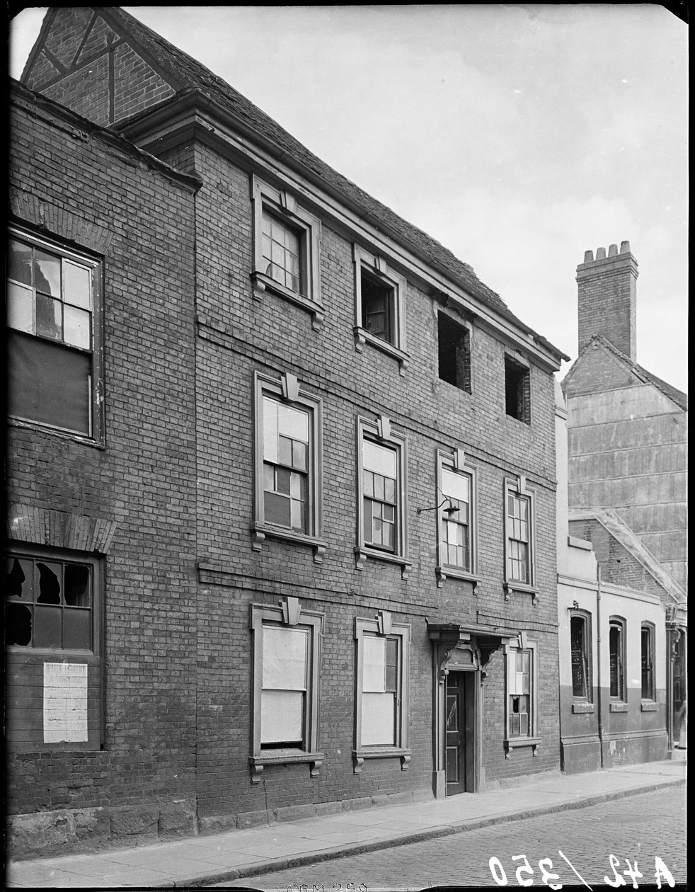 Little Park Street, Coventry, 1941. od George Bernard Mason