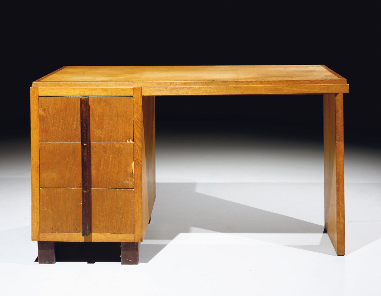 Stůl, kolem roku 1930 od Georges Djo Bourgeois