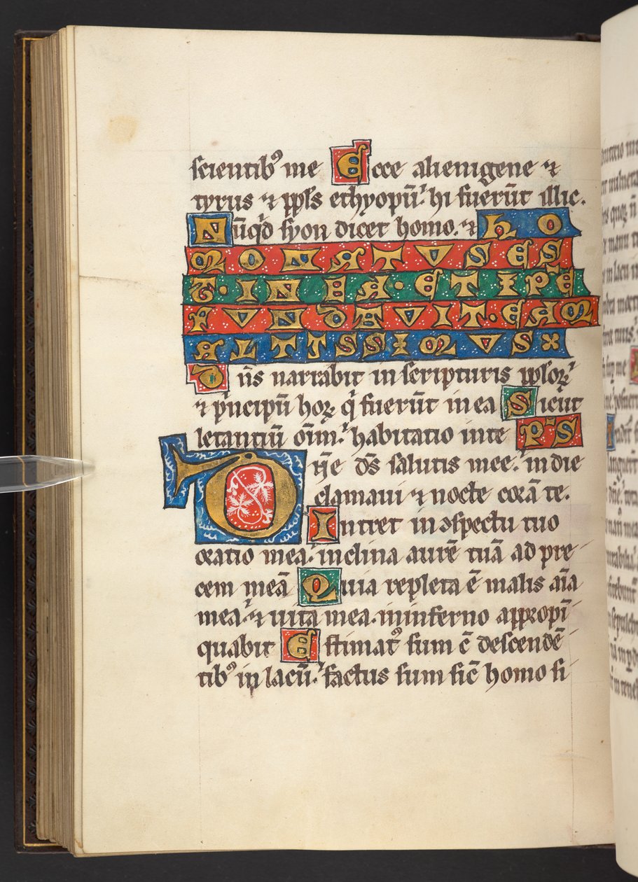 Přidat. 60629, f.90v Iniciála a text (vellum) od German School
