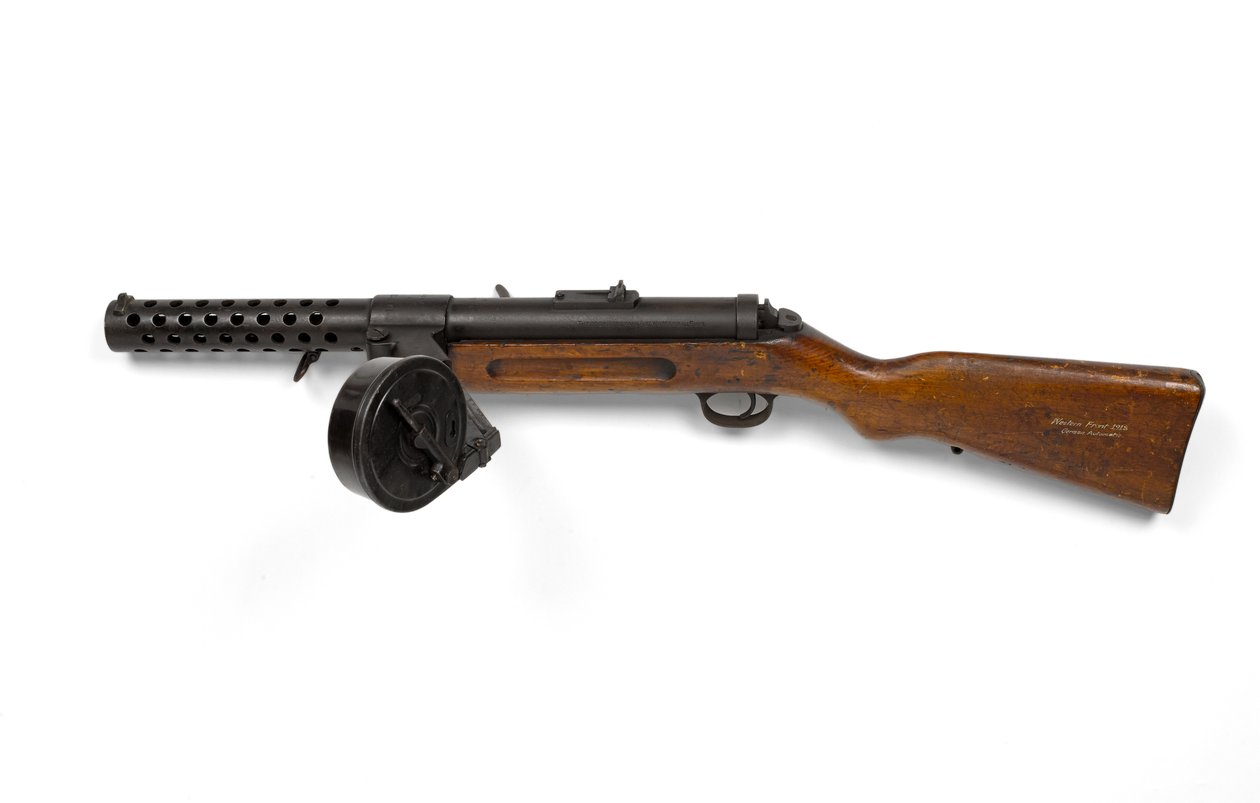 Bergmann 9 mm samopal MP18-1 od German School