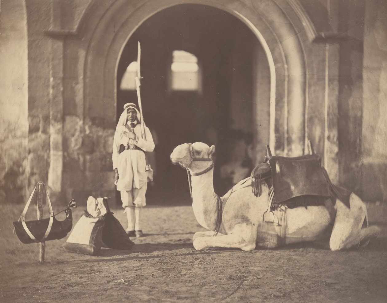 [Voják a vojenský velbloud], 1866. od Gustave Le Gray