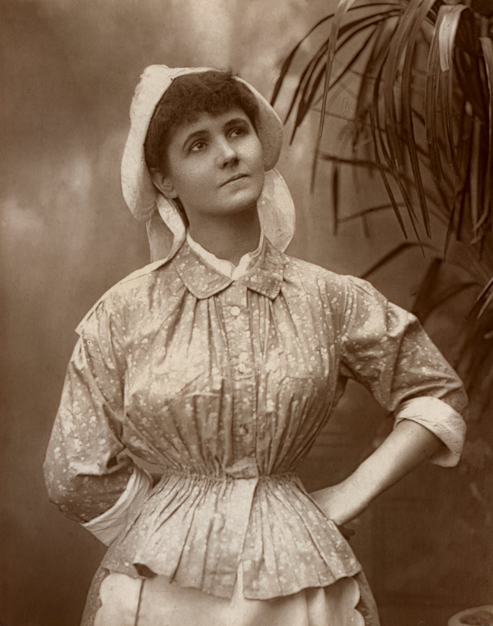 Agnes Hewitt , britská herečka, 1887 od HS Mandelssohn