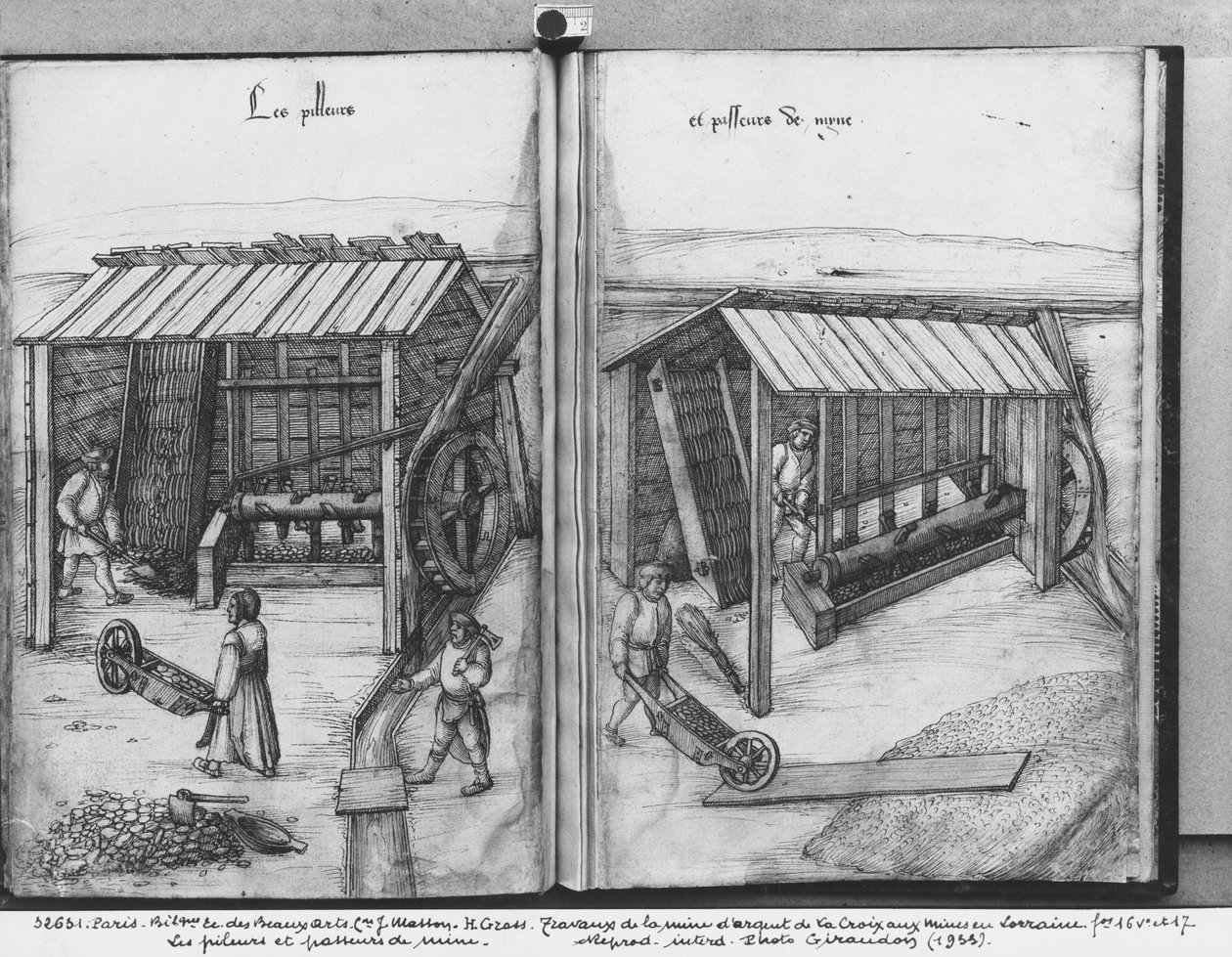 Stříbrný důl La Croix-aux-Mines, Lorraine, fol.16v a fol.17r, drcení a praní rudy, kolem 1530 (pero a inkoust a wc na papíře) od Heinrich Gross or Groff