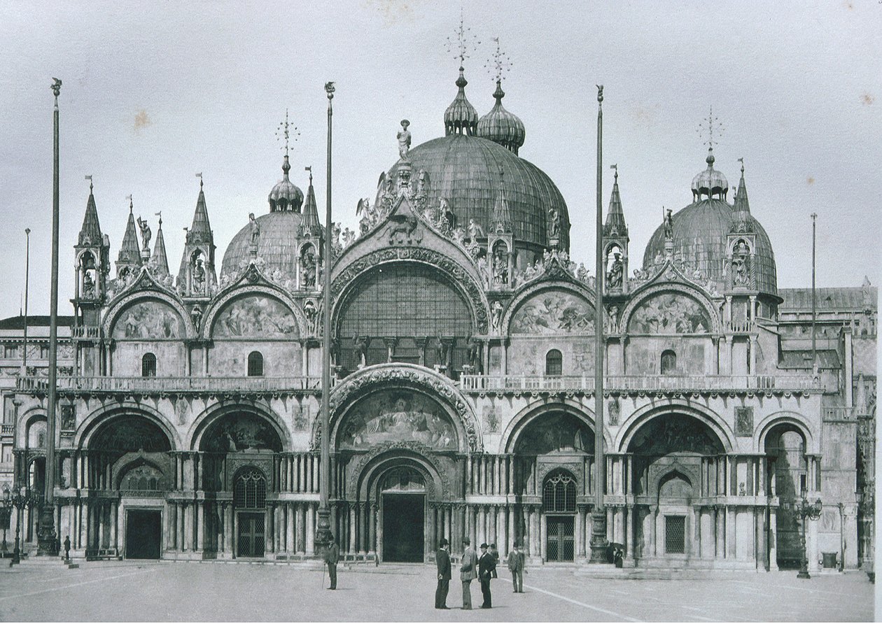 Pohled na baziliku di San Marco od Italian Photographer