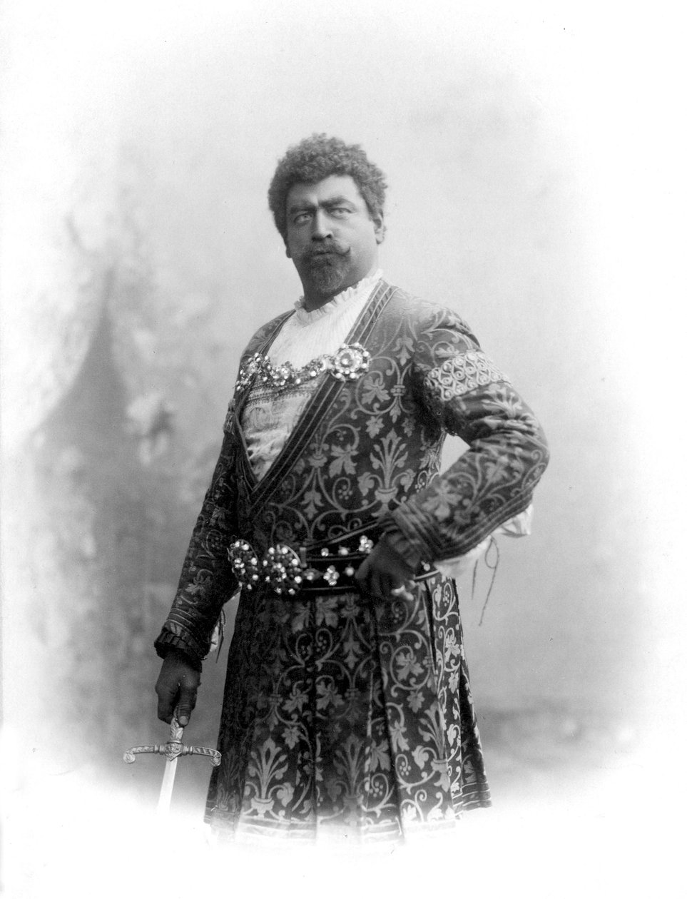 Francesco Tamagno, cca 1890 (č/b foto) od Italian Photographer