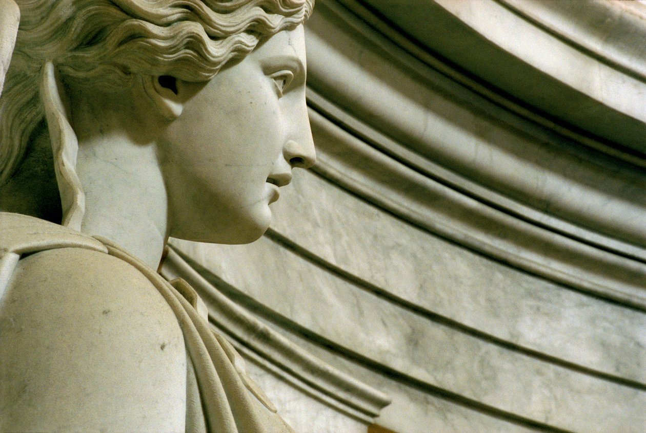Hrob Napoleona Bonaparta 1769-1821 detail jednoho z 12 okřídlených vítězství, 1841-61 kámen a barevný mramor od James Pradier