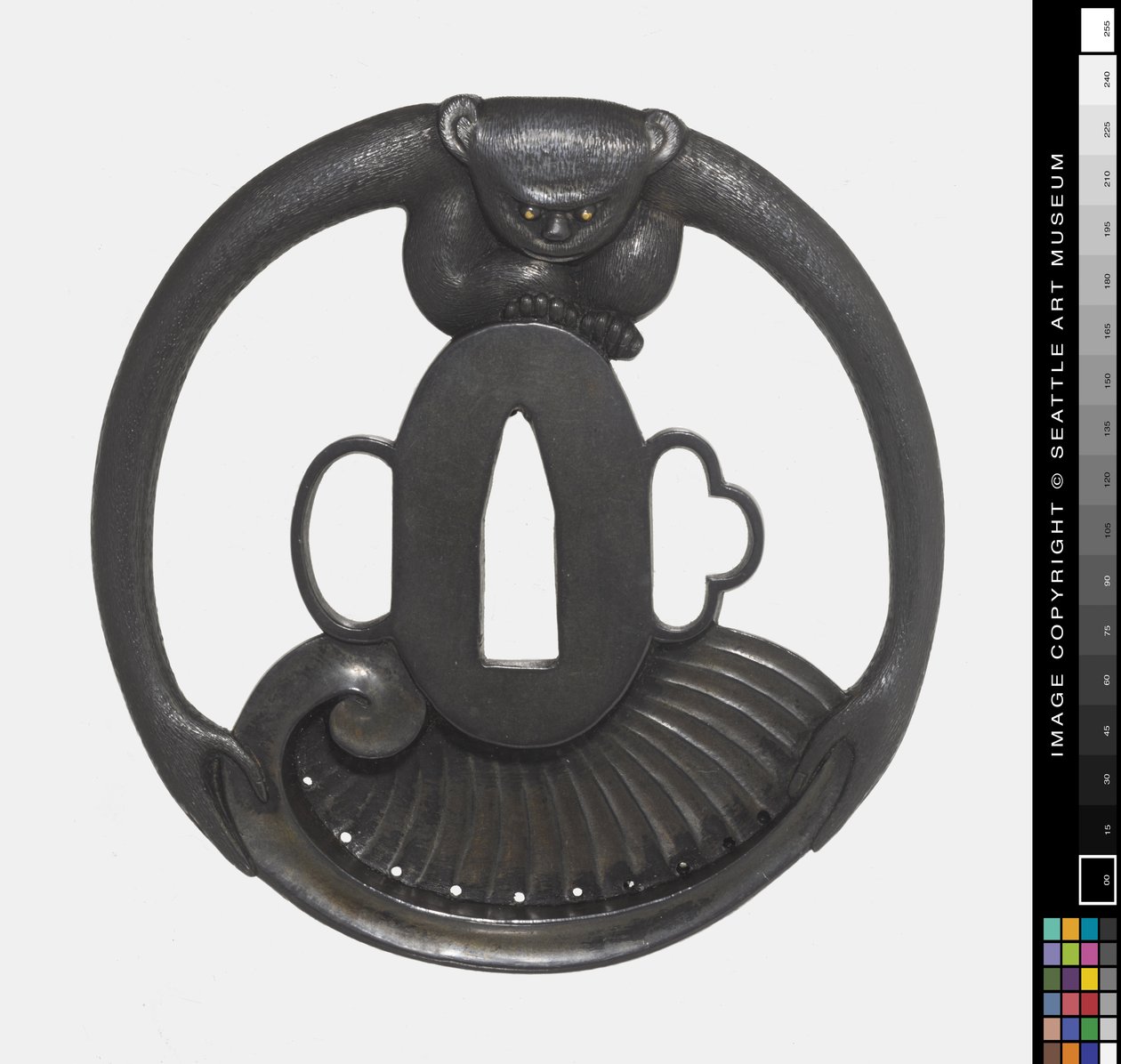 Tsuba: Monkey Holding Shell od Japanese School