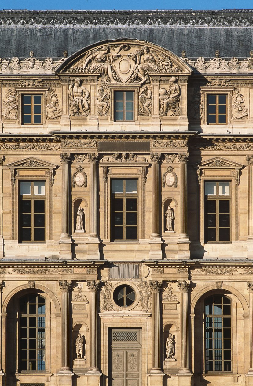 Cour Carree; Lescotovo křídlo od Jean Goujon