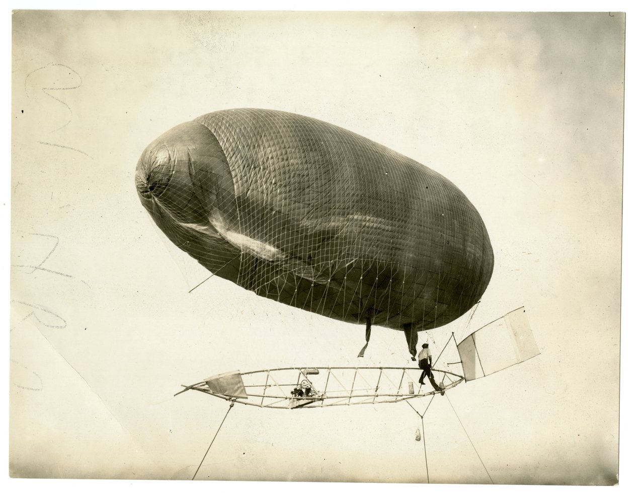 Vzducholoď "California Arrow" od Jessie Tarbox Beals