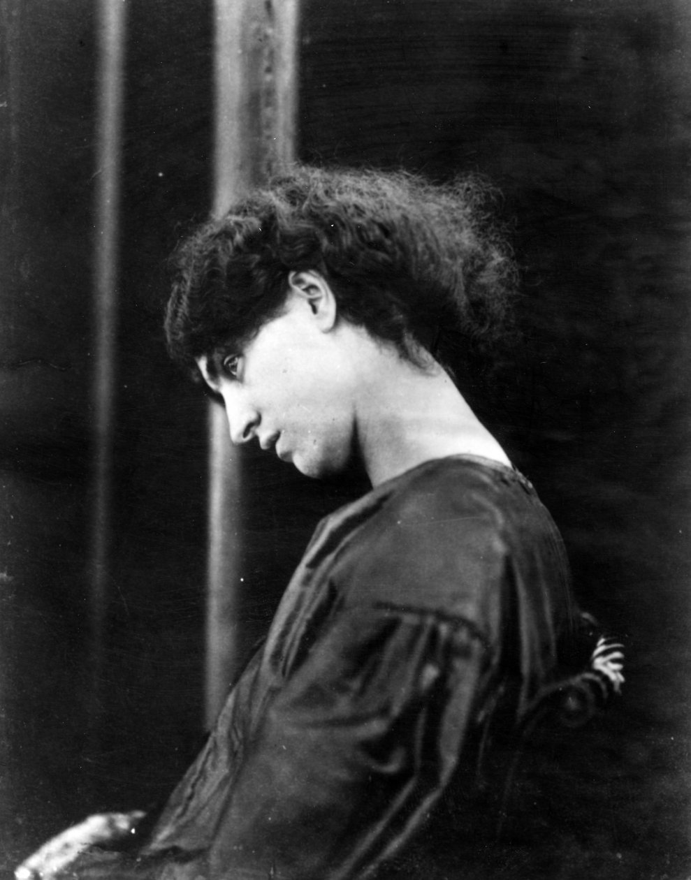 Jane Morris, pózuje Dante Gabriel Rossetti, 1865 (albumenový tisk) od John R. Parsons