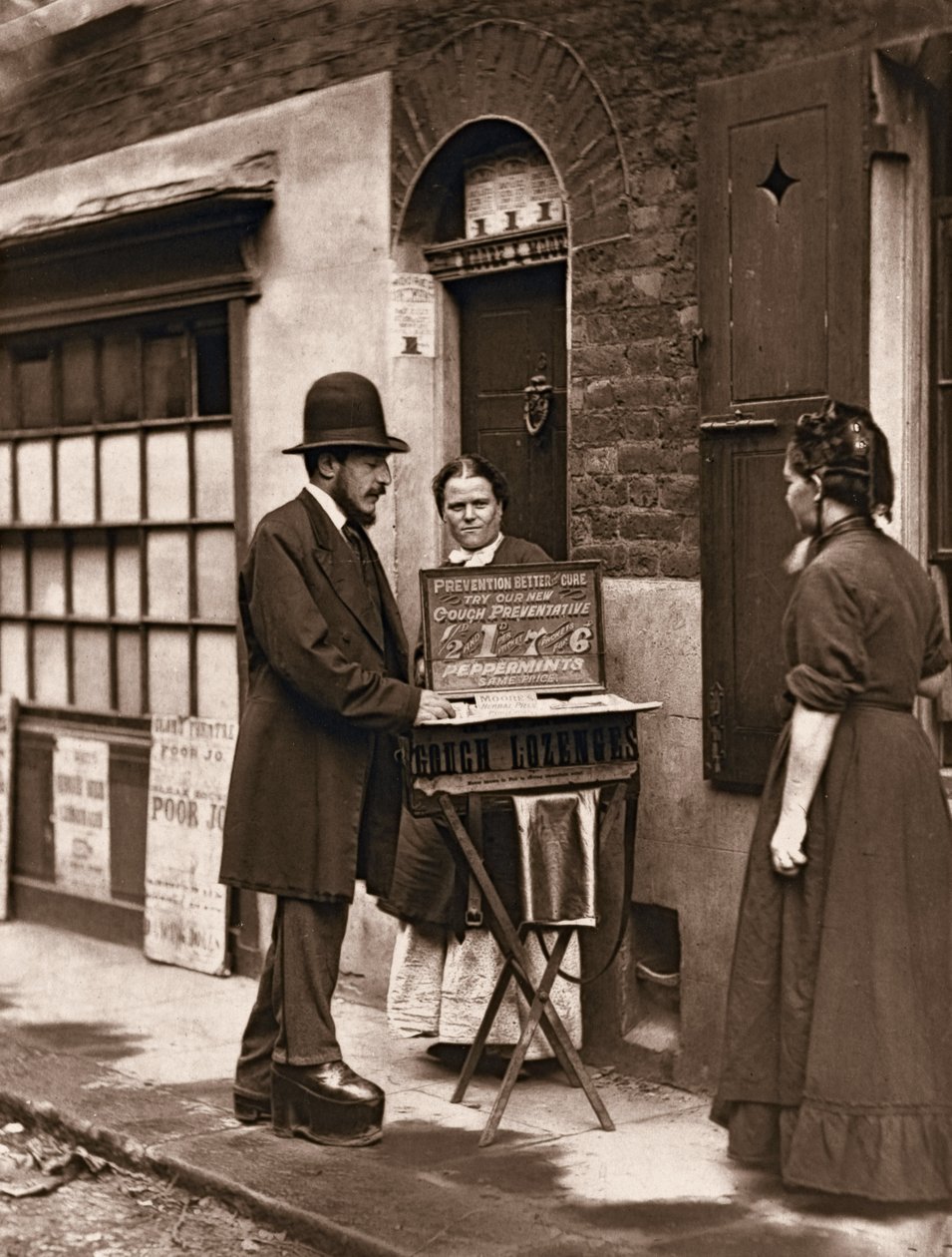 Street Doctor, 1876-77 (woodburytype) od John Thomson