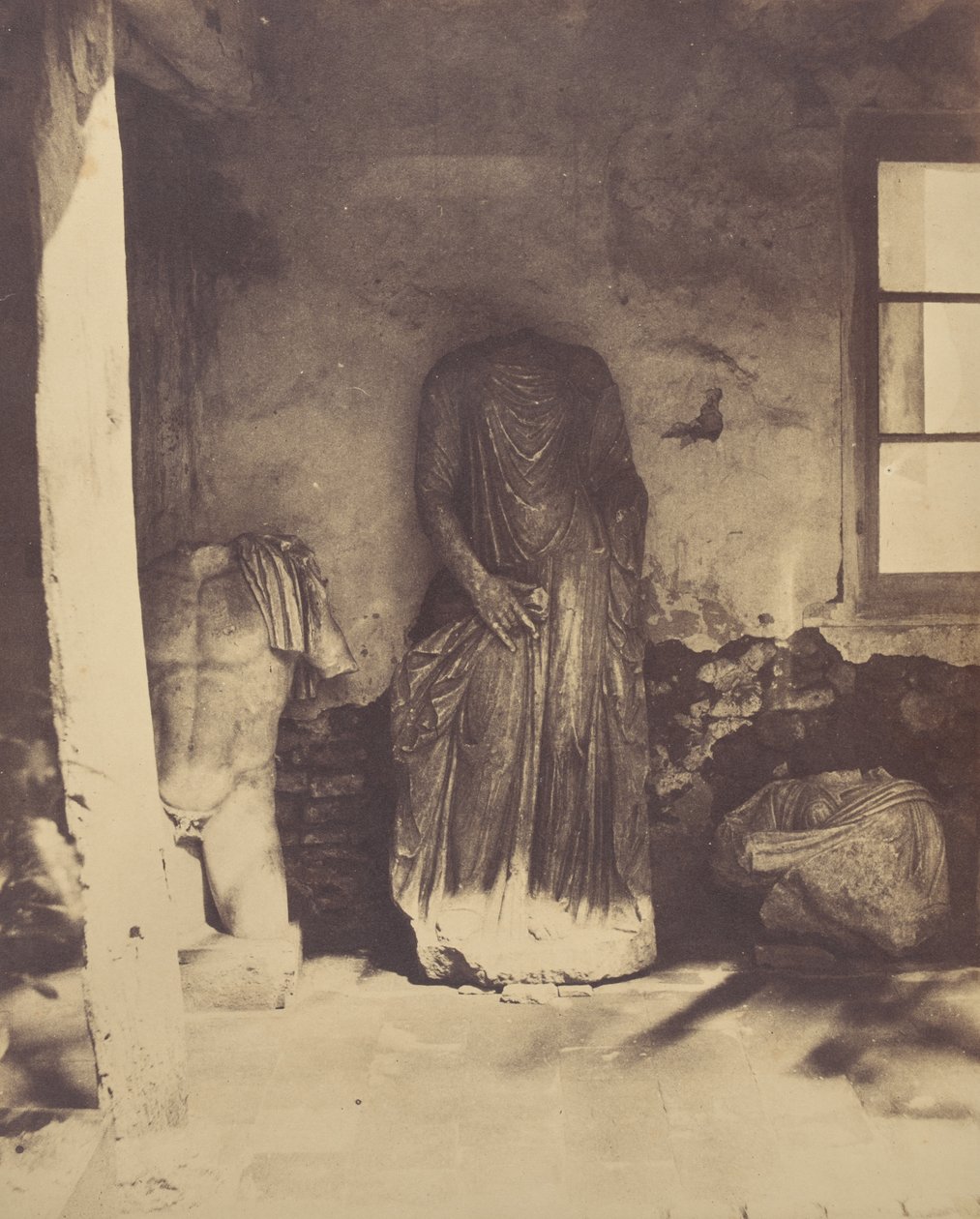 Bez názvu [Římské sochy, Muzeum Cherchell] od John Beasley Greene
