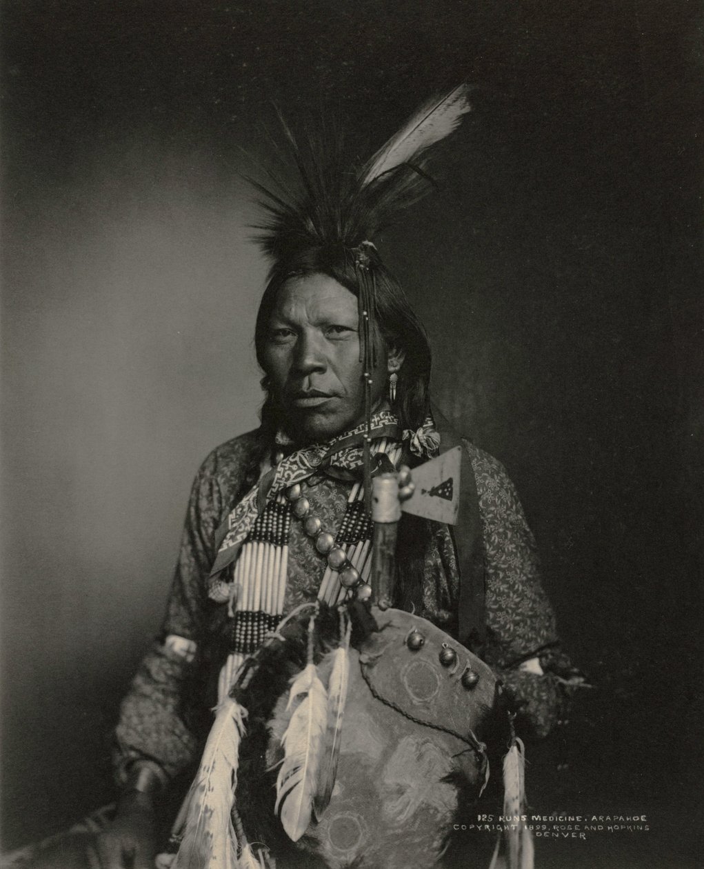 Runs Medicine, Arapahoe, 1898-1899. od John K. Rose