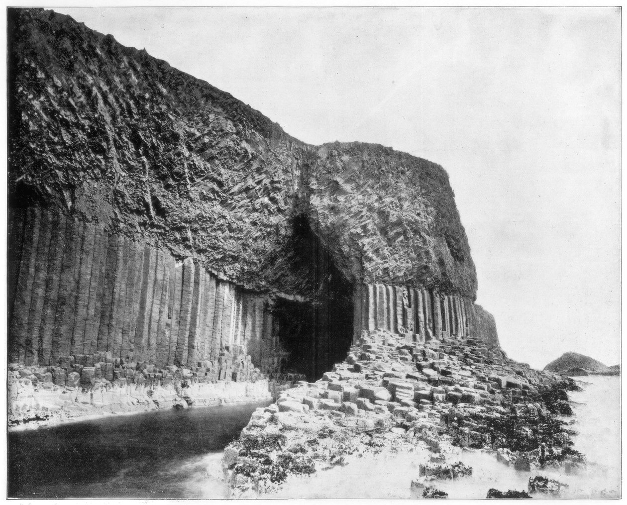 Fingals Cave, Skotsko, konec 19. století od John L. Stoddard