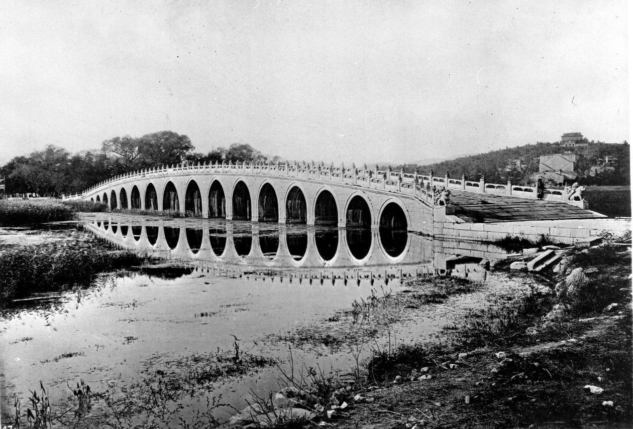 Čína, most, cca 1870 (foto) od John Thomson