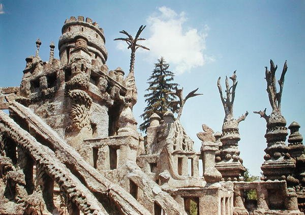 Ideální palác, postavený v letech 1879-1912 od Joseph Ferdinand Cheval