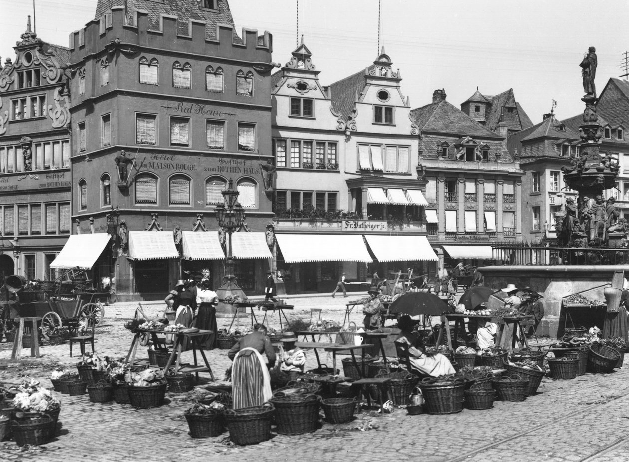 Tržiště v Trevíru, kolem roku 1910 od Jousset