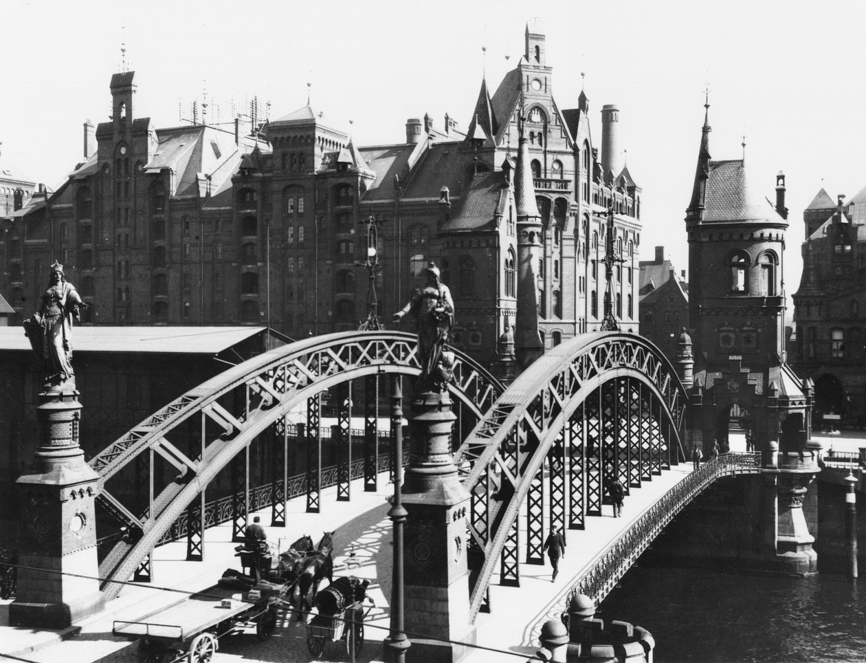 Most v Speicherstadt (skladové město) Hamburk, c.1910 od Jousset