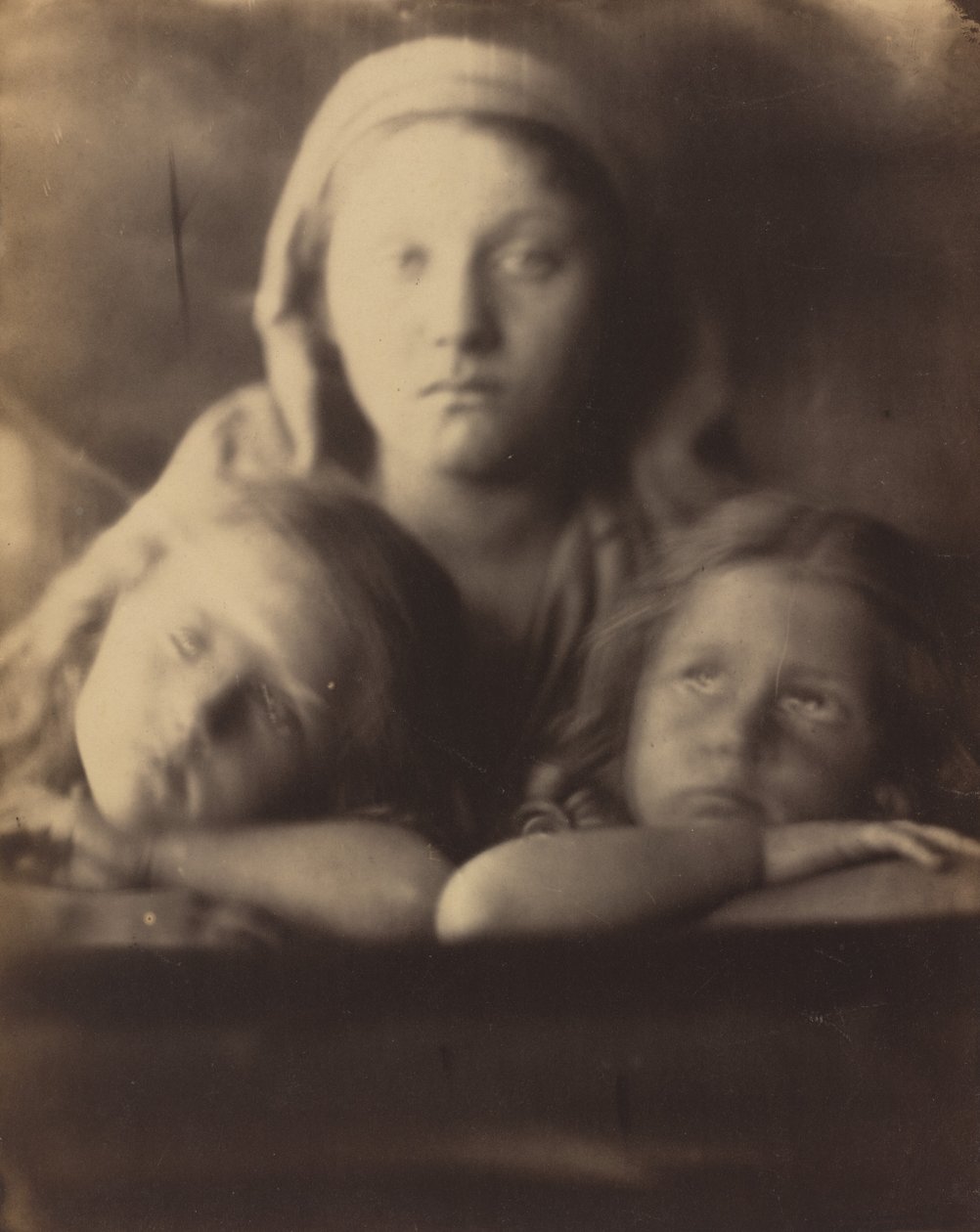 Mary Hillier a dvě děti, 1864. od Julia Margaret Cameron