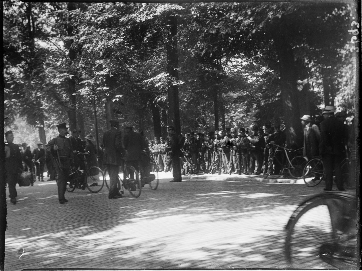 Haag, Nizozemsko, 1.8.1914 (černobílá fotografie) od Katherine Jean Macfee