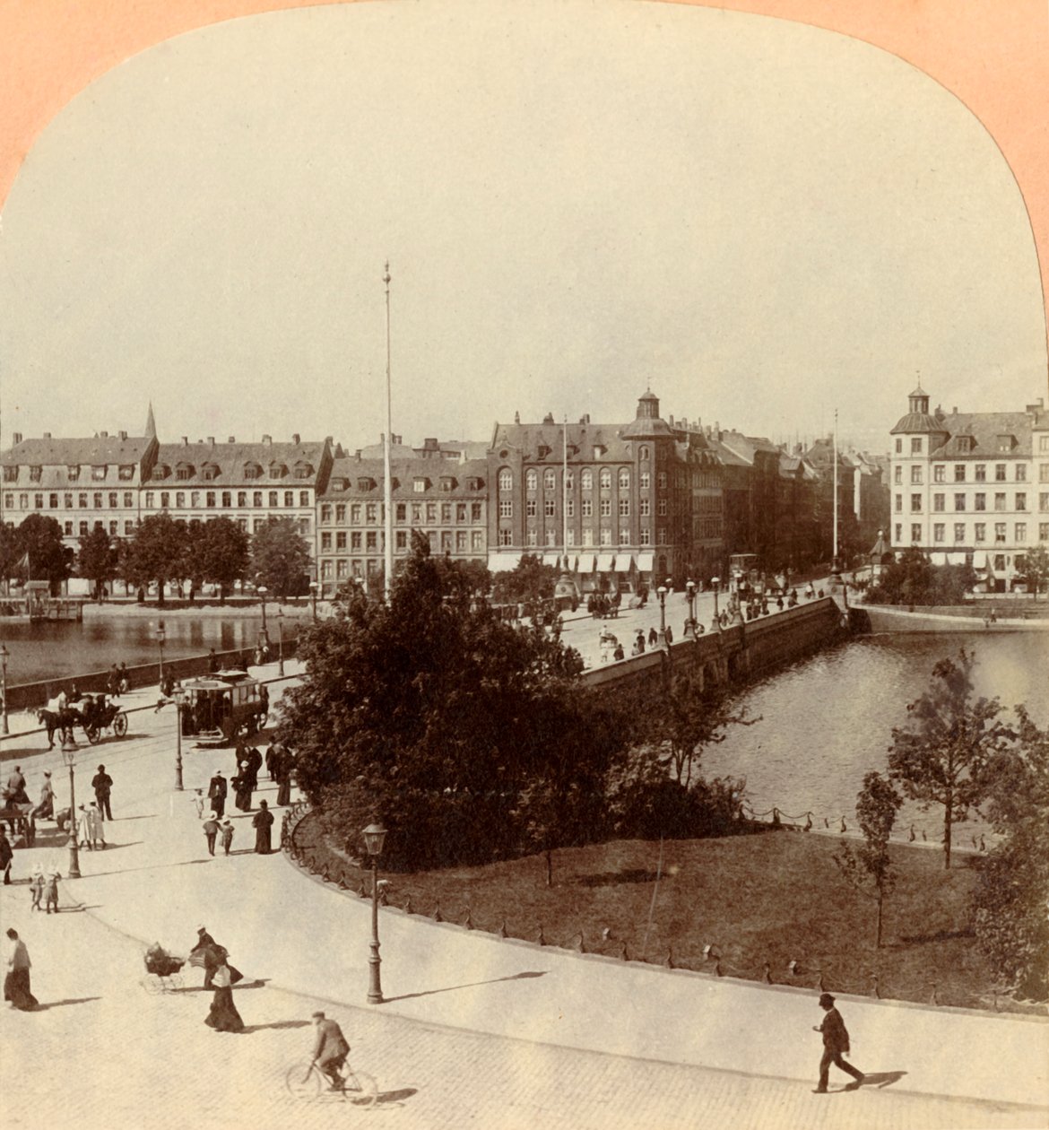 Queen Louise Bridge, Kodaň, Dánsko, 1901. od Keystone View Company