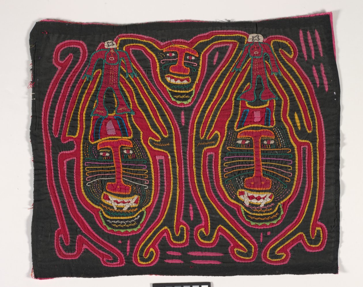 Panel košile (mola) (aplikovaná bavlna) od Kuna Indian Culture