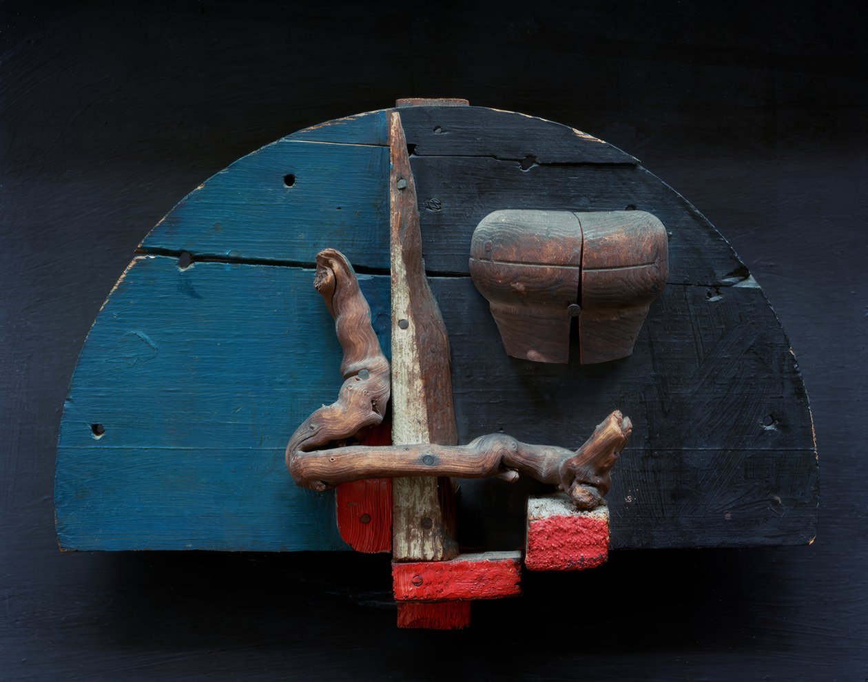 Bez názvu (dřevěná konstrukce) od Kurt Schwitters