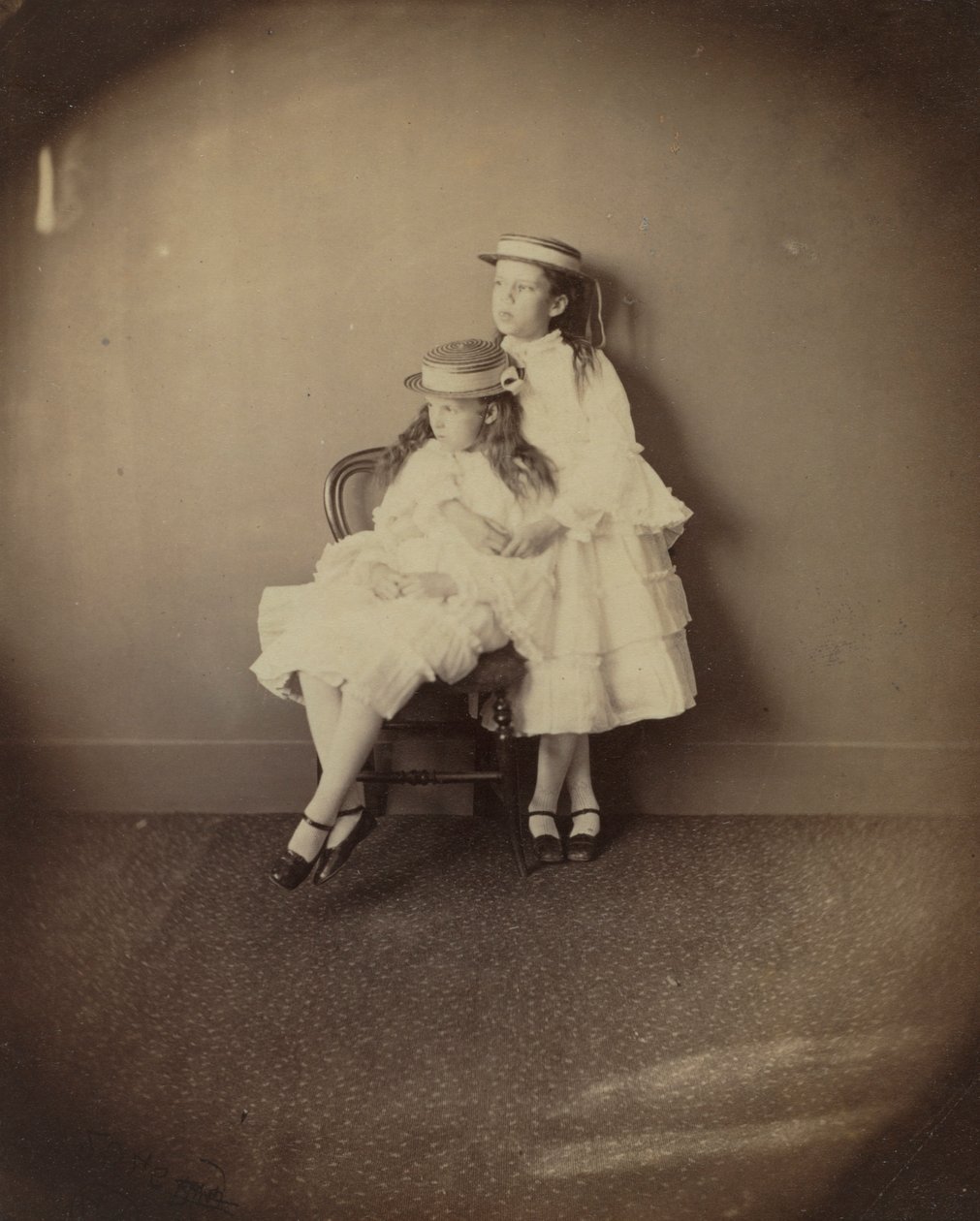 Julia a Ethel Arnold, 1872. od Lewis Carroll