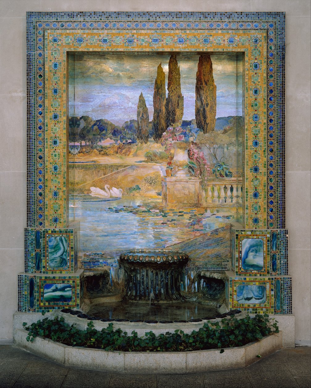 Zahradní krajina, cca 1905–1915 (skleněná favrile mozaika) od Louis Comfort Tiffany