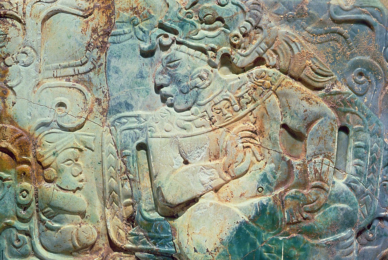 Pectoral krále a dvořan z Tikalu (nefrit) od Mayan