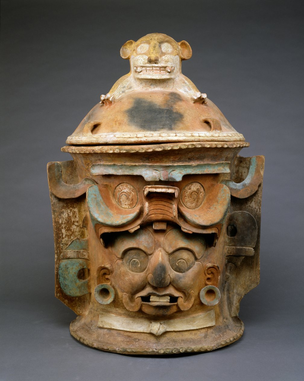 Pohřební urna s víkem pro kočky, Guatemala, 550-950 (keramika s polychromovanou malbou) od Mayan